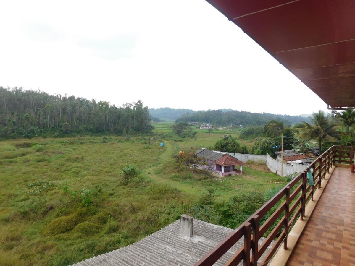 Cauvery Homestay Somvarpet Bagian luar foto