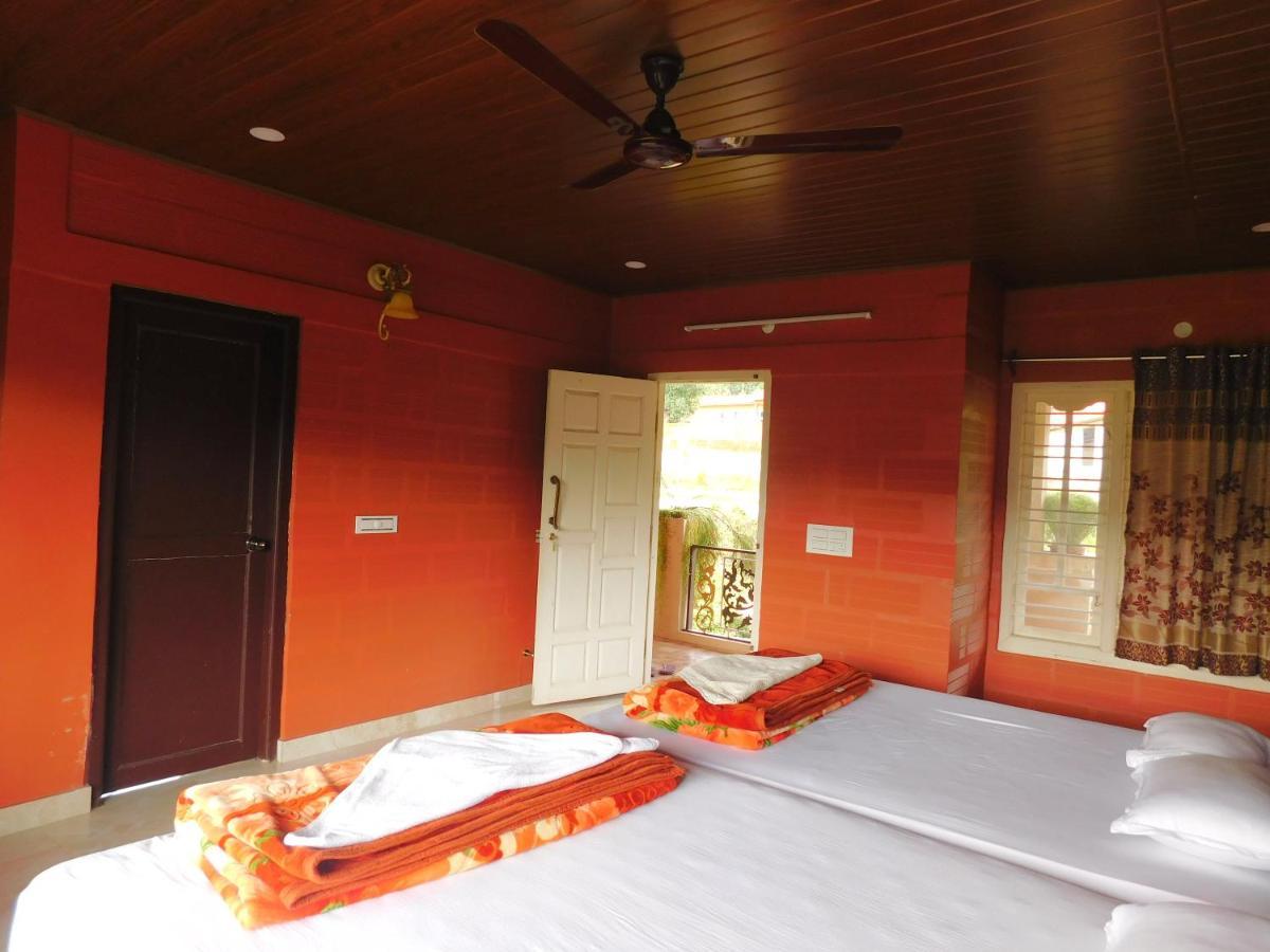 Cauvery Homestay Somvarpet Bagian luar foto