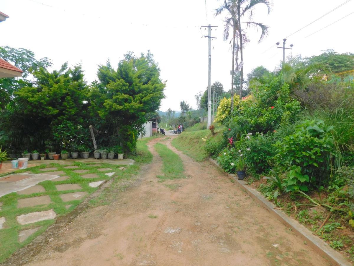Cauvery Homestay Somvarpet Bagian luar foto