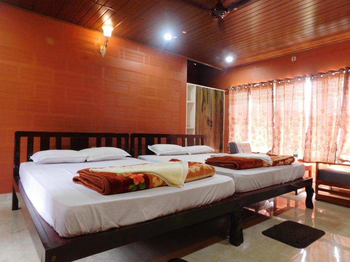 Cauvery Homestay Somvarpet Bagian luar foto