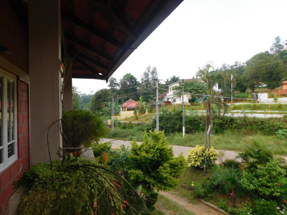 Cauvery Homestay Somvarpet Bagian luar foto