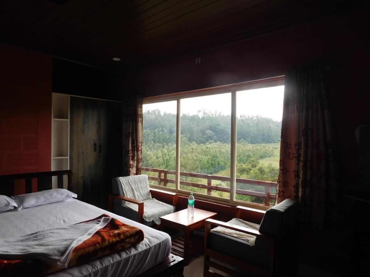 Cauvery Homestay Somvarpet Bagian luar foto
