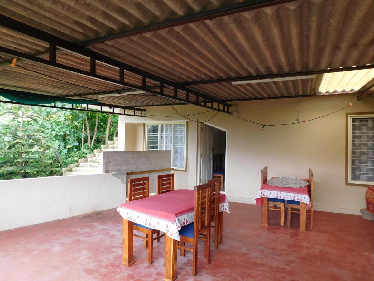 Cauvery Homestay Somvarpet Bagian luar foto