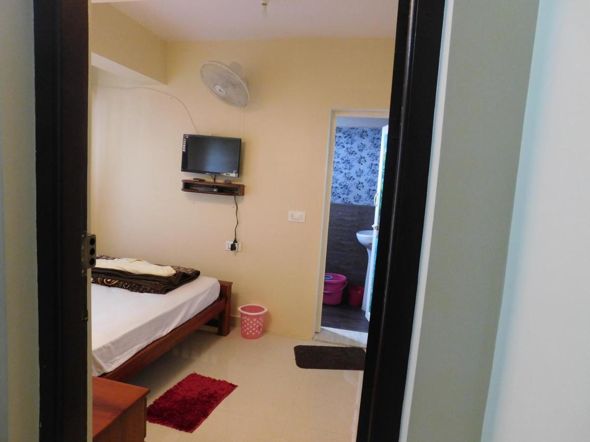 Cauvery Homestay Somvarpet Bagian luar foto