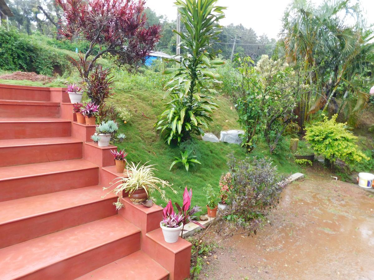 Cauvery Homestay Somvarpet Bagian luar foto